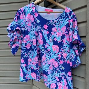 Lilly Pulitzer Blue and Pink Floral Blouse size XL ruffle short sleeve like new